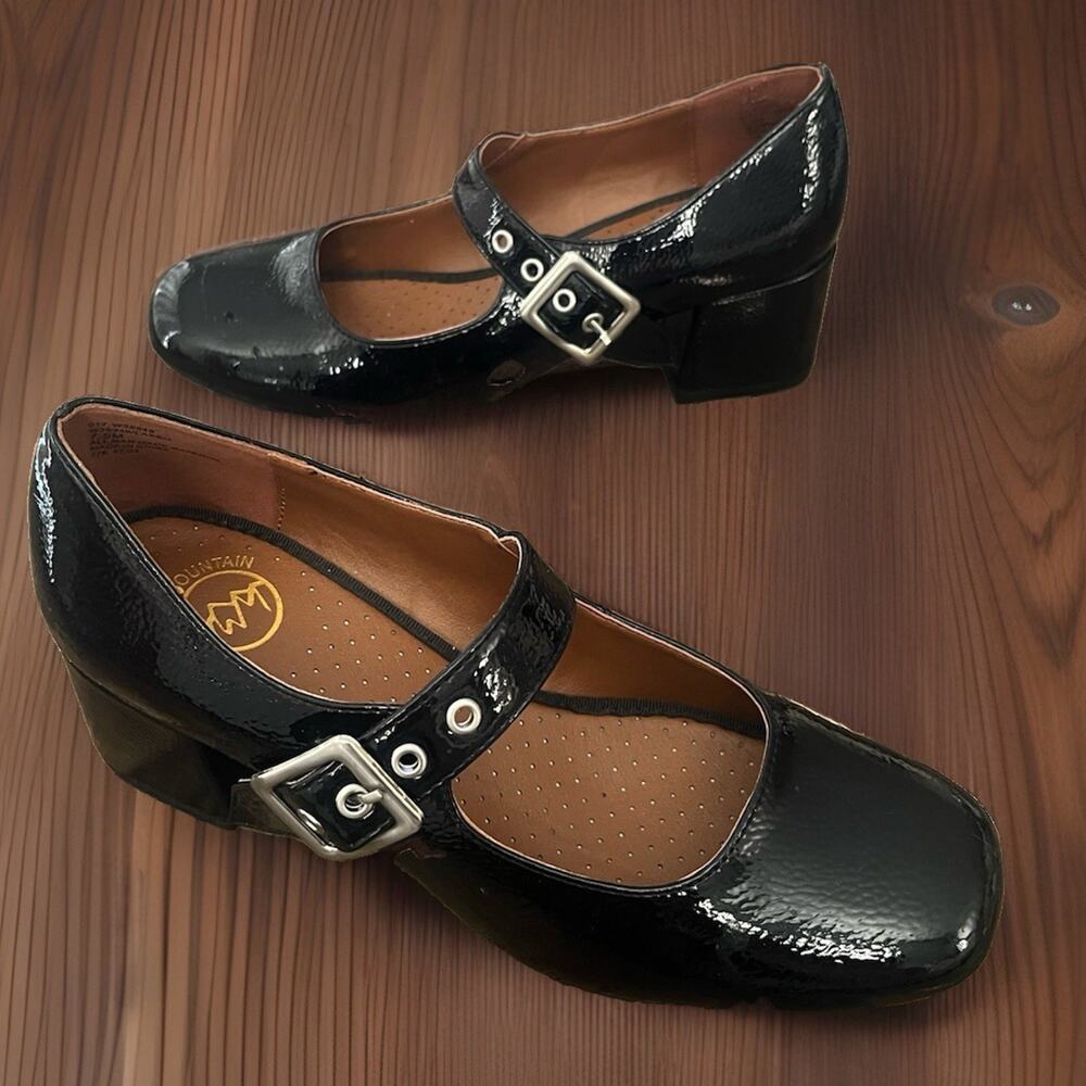 WHITE MOUNTAIN Lasso Mary Jane Block Heel Pumps Black Patent Size 7.5 M